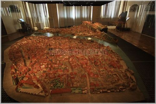 Muzeum HMP_leigweiluv model110522_219