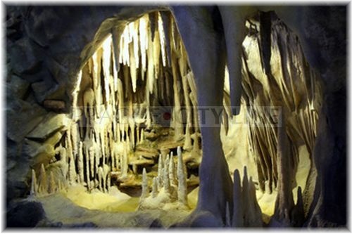 Mineralia - Krapnikova Jeskyne01