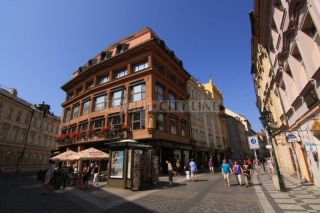 pha1_dum-u-cerne-matky-bozi033