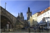 Karlův most v pozadí Malostranské mostecké věže