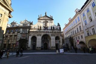 Klementinum - Kostel sv. Salvátora na Křižovnickém náměstí