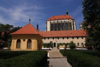 Kostel Panny Marie Sněžné