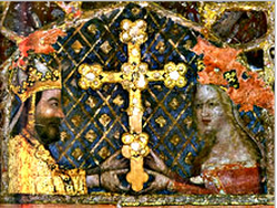 Císař a král Karel IV. s manželkou pozdvihují kříž