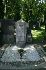 Hrob Franze Kafky na Novém židovském hřbitově