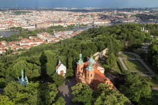 kostel-sv-vavrince-na-petrine