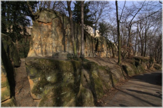 Petřín - zahrada Kinských - pískovcové skály