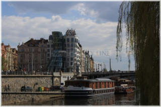 Praha 2 - Tančící dům