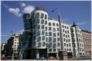 Praha 2 - Tančící dům