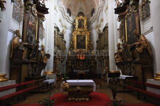 Kostel sv. Tomáše na Malé straně - vnitřek kostela