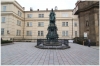 Křižovnické náměstí a socha Karla IV.