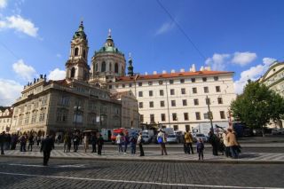 Malostranské náměstí - chrám sv. Mikuláše
