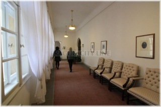 Poslanecké sněmovna - chodba sněmovny