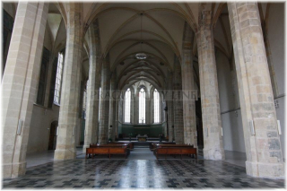 pha2-emauzy_kostel-panny-marie130706_002