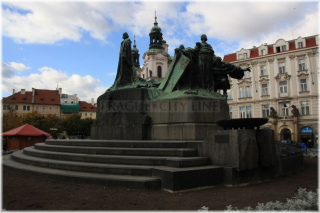 Staroměstské náměstí - pomník mistra Jana Husa