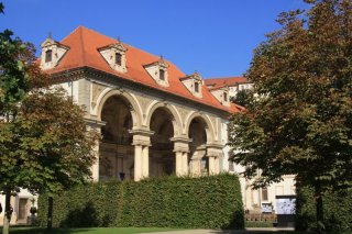 Valdštejnská zahrada a pohled na Sala Terrena