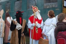 Mikulášské jízdy vlakem Prahou