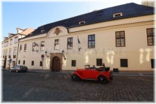 Den otevřených dveří Hrzánského paláce