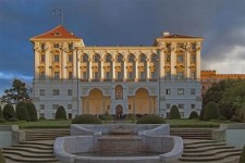 Den otevřených dveří Černínského paláce