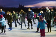 Kluziště na Letné - největší ledová plocha v Praze