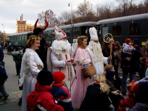 Mikuláš na pražských nádražích a Oslava 25 let ROPIDu