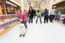 Bruslení uprostřed obchodního centra Europark