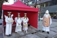 Andělská nadílka na Náměstí Brumlovka